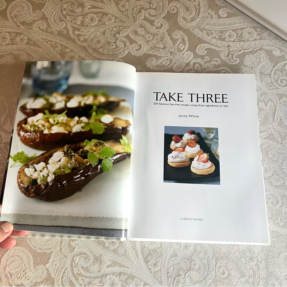 2 Cookbooks great condition “Sunday Dinners” and “Take Three” - great id… - Picture 4 of 6